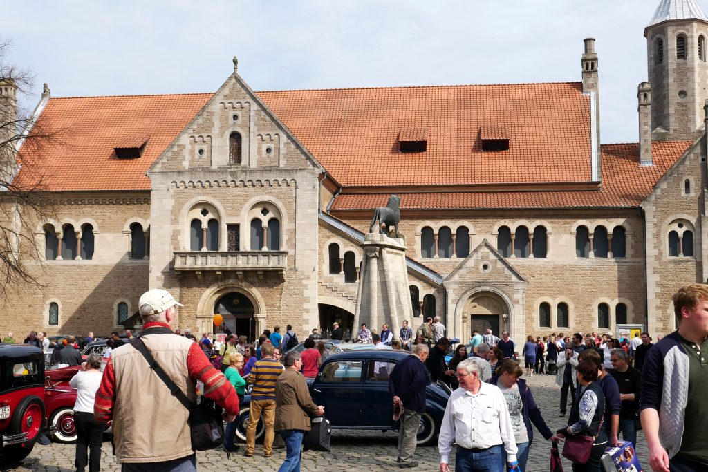Burgplatz Braunschweig modeautofruehling 2017