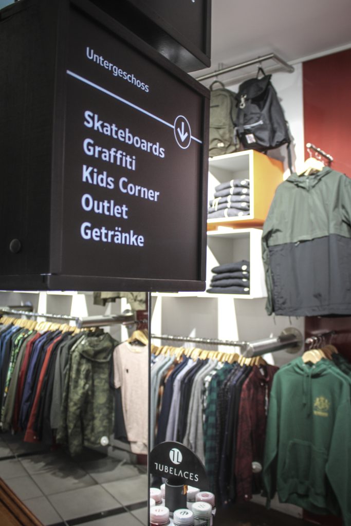 Ladenschild boardjunkies